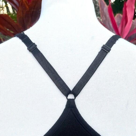 🍍3/$15🍍 Balance Collection Wireless Yoga Bra - Picture 4 of 9